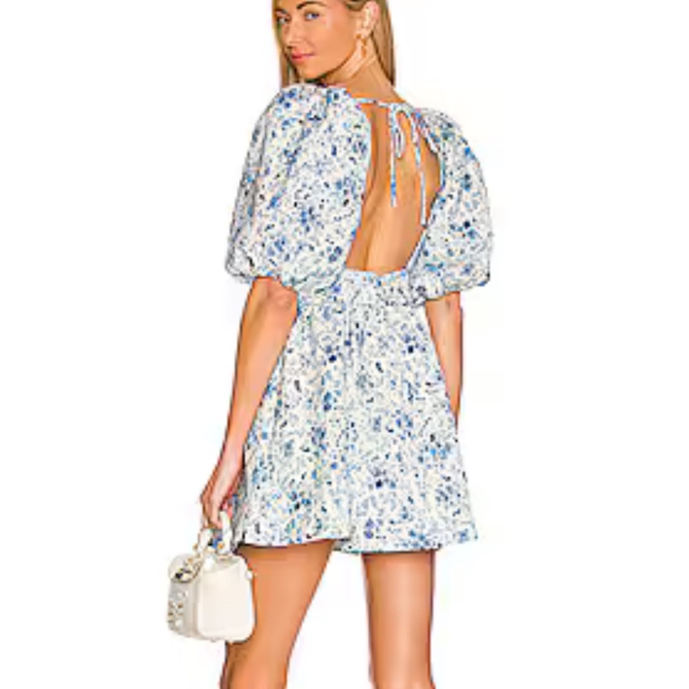 MAJORELLE Valentina Mini Dress in Baroque Blue. Mini blue dress with puff sleev